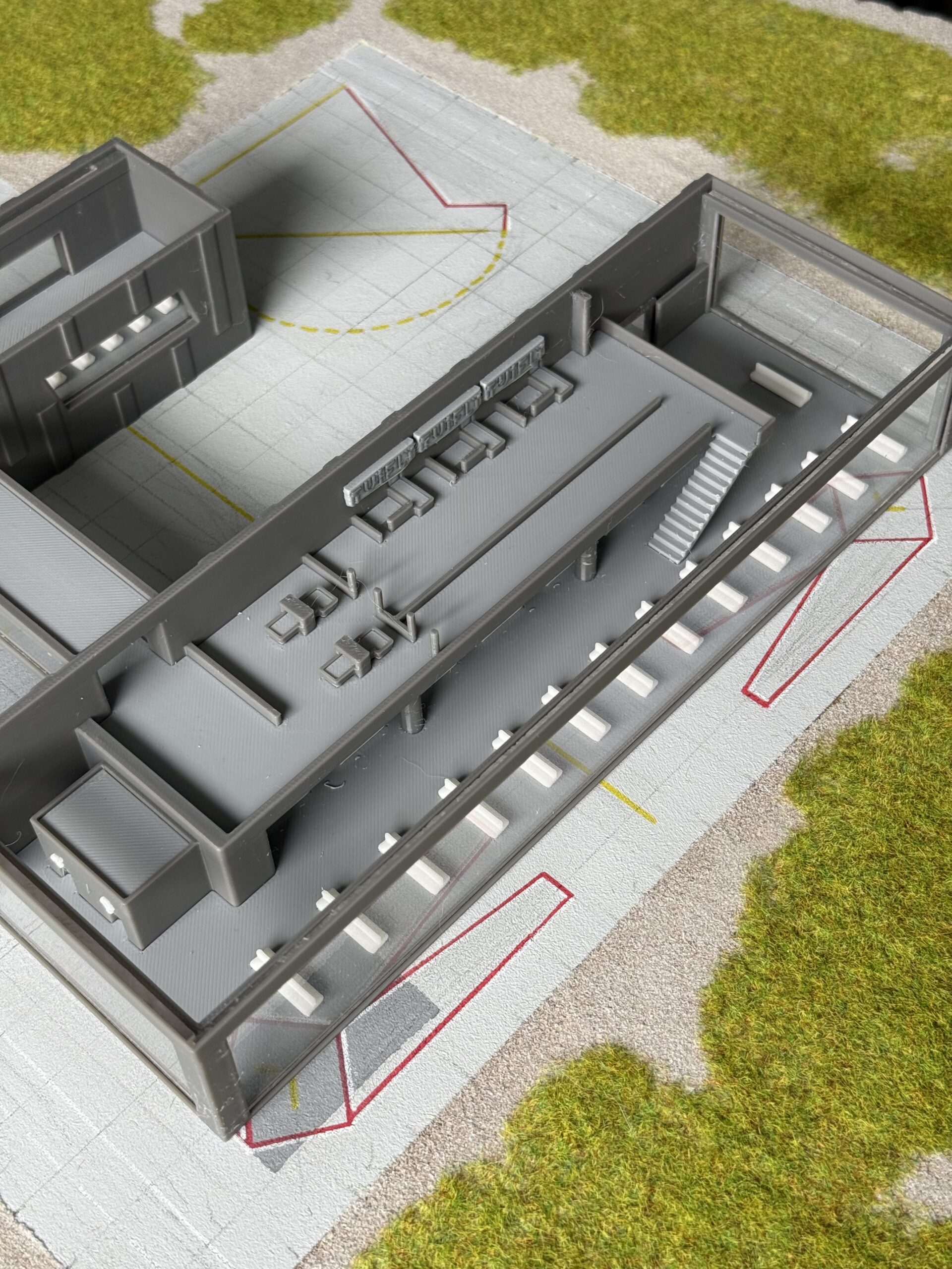 Terminal with intirior 1/400 - Image 9