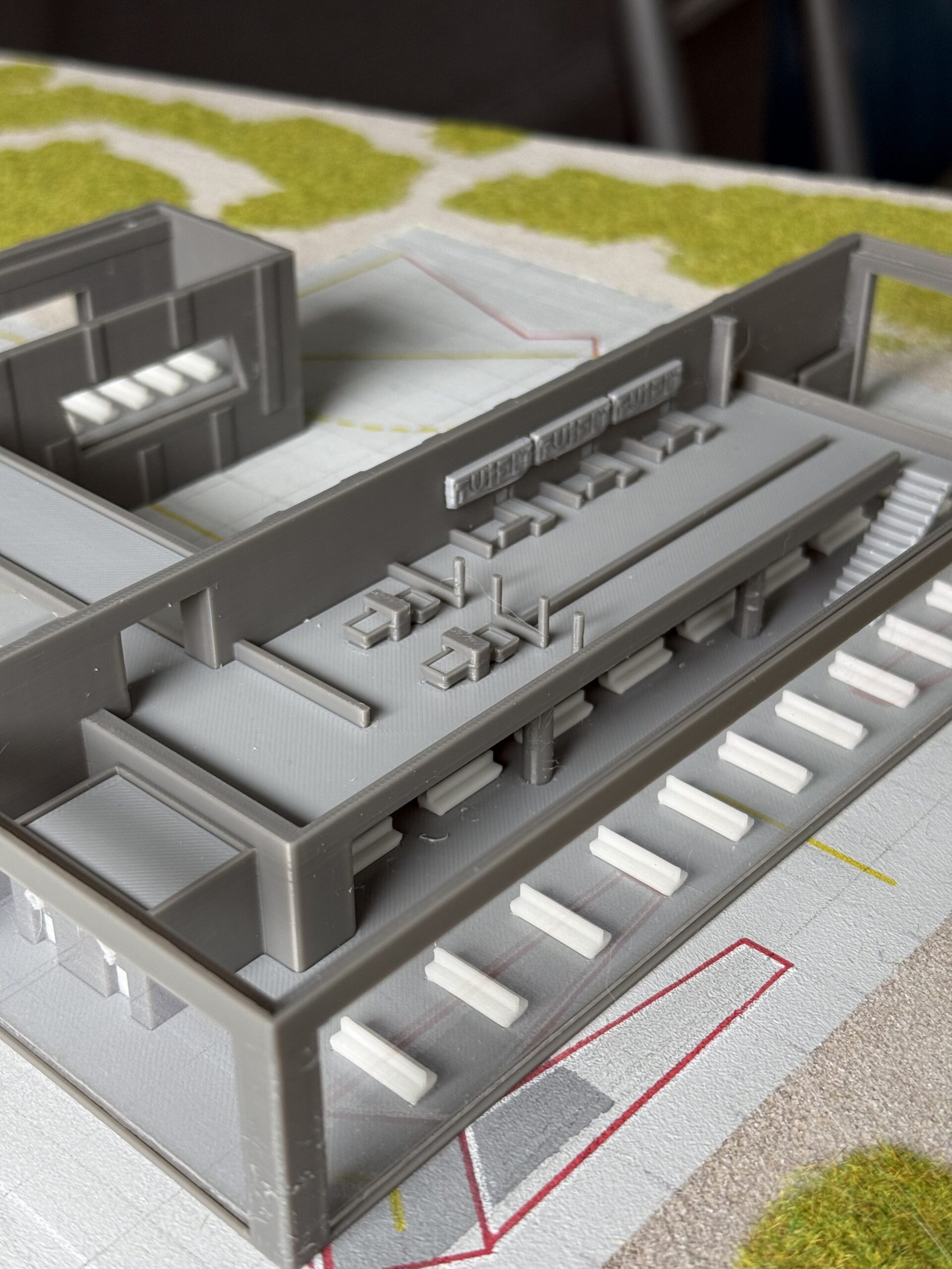 Terminal with intirior 1/400 - Image 10