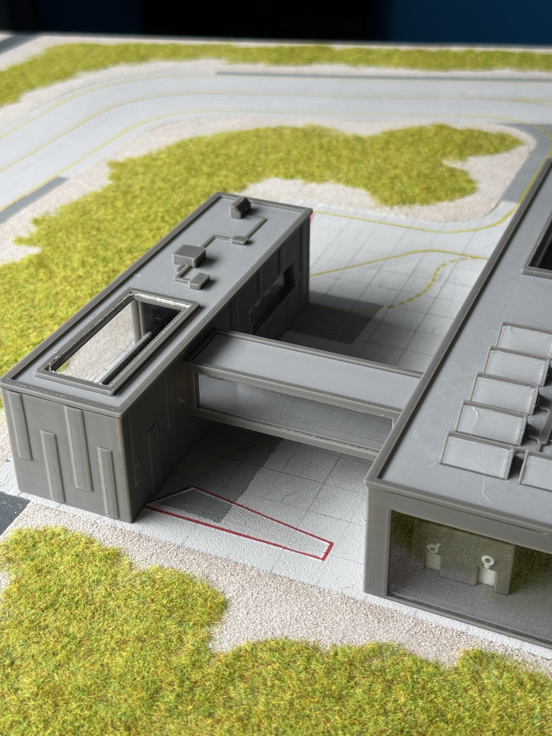 Terminal with intirior 1/400 - Image 24